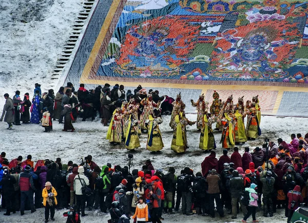 Besucher Und Lamas Feiern Die Sonnenwende Des Buddha Festes Shaifo — Stockfoto