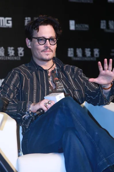 American Actor Johnny Depp Reacts Press Conference His Movie Transcendence — Stock Photo, Image