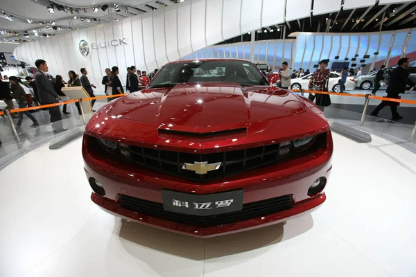 Chevrolet Camaro General Motors Представлена Шанхайской Международной Выставке Автомобильной Промышленности — стоковое фото