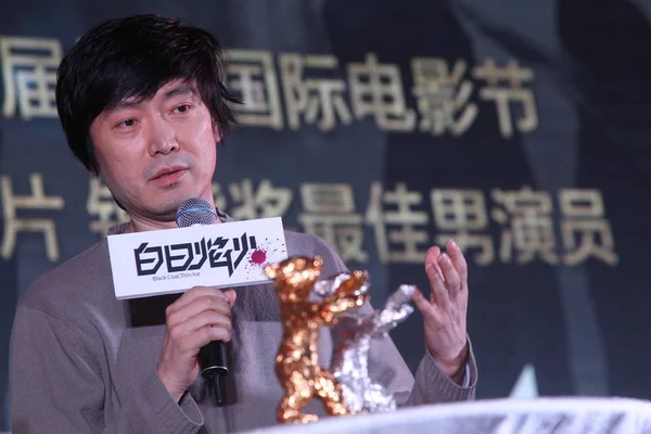 Čínský Ředitel Diao Yinan Hovoří Tiskové Konferenci Pro Svůj Film — Stock fotografie