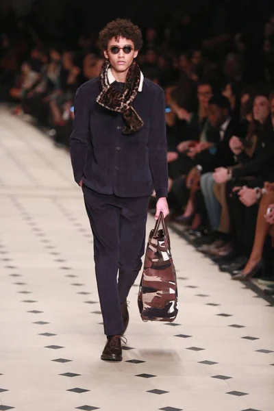 Burberry 2015 discount