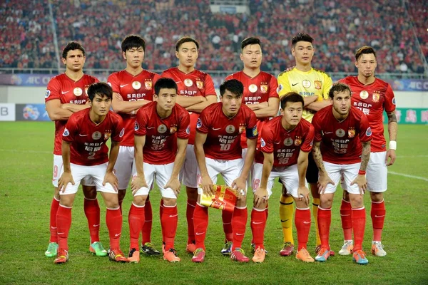 Players Chinas Guangzhou Evergrande Pose Photos Group Match Afc Champions — Stock Photo, Image