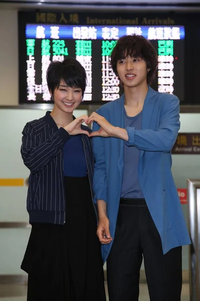 Japanese Actress Ayame Goriki Left Actor Kento Yamazaki Pose Press