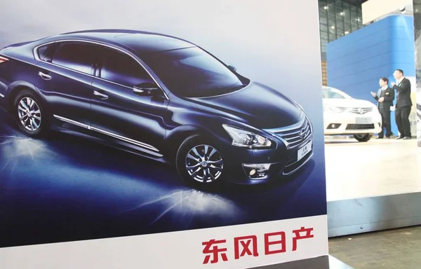 Reklám Nissan Teana Autók Látható Állvány Nissan Alatt Autókiállítás Zhengzhou — Stock Fotó