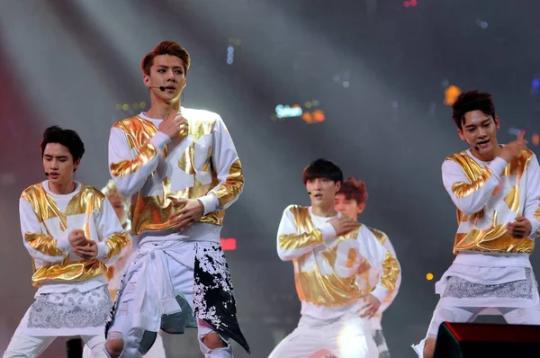 Groupe Pop Sud Coréen Chinois Exo Produit Lors Concert Stars — Photo