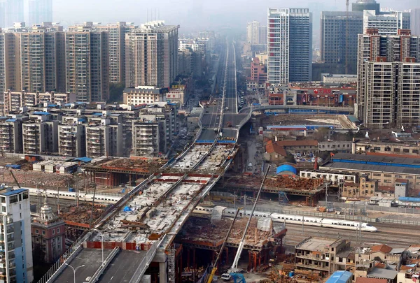 Een Crh China Railway High Speed Bullet Trein Passeert Onder — Stockfoto