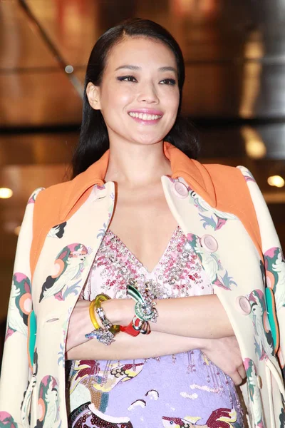 Taiwanesische Schauspielerin Shu Posiert Bei Der Eröffnung Einer Miu Miu — Stockfoto