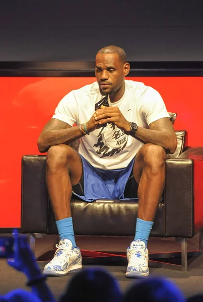 Nba Szupersztár Lebron James Beszél Egy Fan Találkozó Során Beijing — Stock Fotó