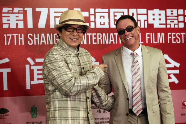 Hong Kong Actor Jackie Chan Left Hollywood Action Star Jean — Stock Photo, Image