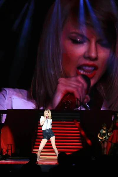 Amerikanische Sängerin Taylor Swift Tritt Bei Ihrem Konzert Shanghai China — Stockfoto
