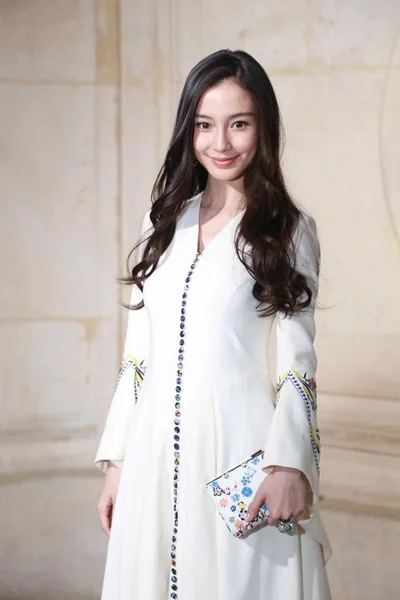 Modelo Atriz Hong Kong Angelababy Posa Desfile Moda Christian Dior — Fotografia de Stock