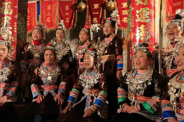 Mulheres Minoria Étnica Dong Cantam Evento Meilin Village Condado Autônomo — Fotografia de Stock