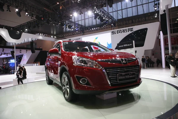 Suv Dongfeng Yulon Luxgen Exhibe Stand Dongfeng Motor Corporation Dfm — Foto de Stock