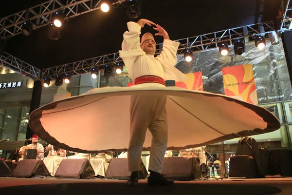 Dervish Syria Performs Whirling Dance 2014 Xintiandi World Music Festival — Fotografia de Stock