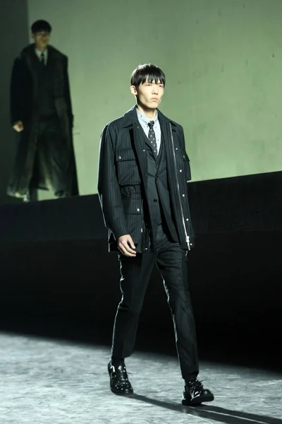 Dior Homme Kollektion Winter 2014 Modenschau Shanghai China April 2014 — Stockfoto