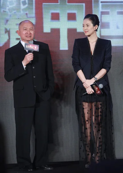 Hong Kong Director John Woo Left Speaks Chinese Actress Zhang — Stock Photo, Image