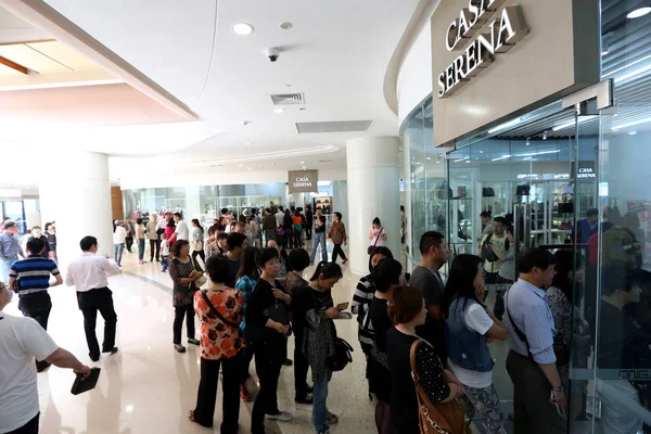 Clientes Queque Shopping Center Zona Franca Piloto Xangai Xangai China — Fotografia de Stock