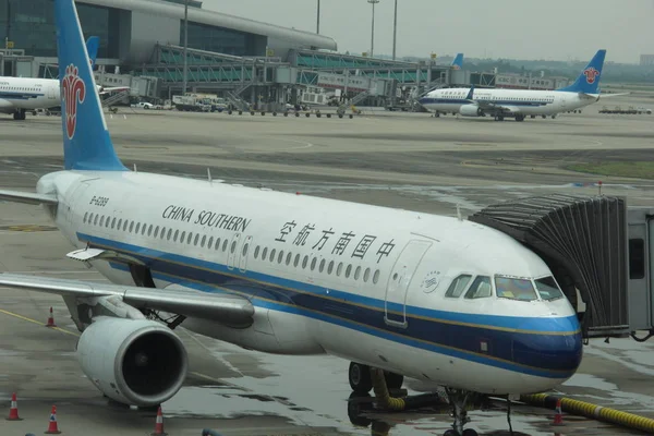 Реактивные Самолеты China Southern Airlines Фото Пекинском Столичном Международном Аэропорту — стоковое фото