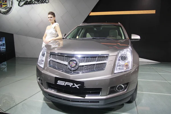 Modelo Posa Com Cadillac Srx General Motors Durante 10Th China — Fotografia de Stock