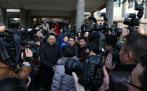 Yang Weize Secretário Comitê Municipal Partido Nanjing Esquerda Aperta Mãos — Fotografia de Stock