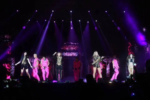 Les Membres Girl Group Sud Coréen 2Ne1 Produisent Lors Concert — Photo