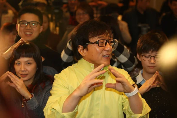 Ator Hong Kong Jackie Chan Frente Posa Durante Uma Conferência — Fotografia de Stock