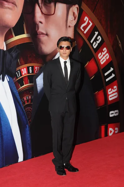 香港演员谢志伟2014年1月23日在中国香港为他的新片 从拉斯维加斯到澳门 首映期间摆姿势 — 图库照片