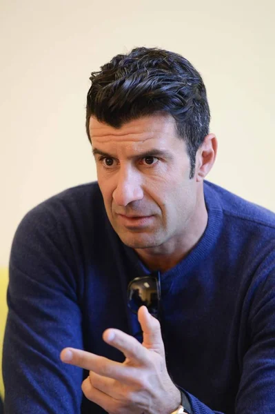 Luis Figo Estrella Fútbol Portugués Habla Una Reunión Para Proyecto — Foto de Stock