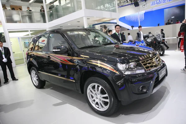 スズキ エスクード展示中に見られます 北京国際自動車展覧会として知られている自動中国 2014 中国の北京で 2014 — ストック写真
