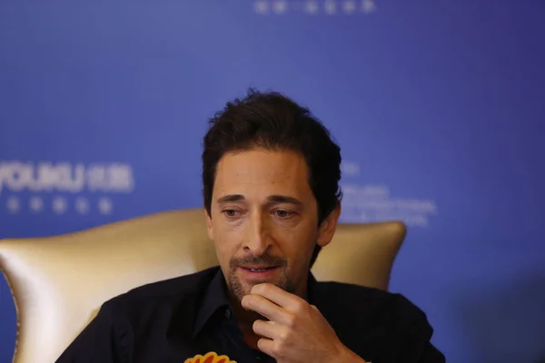 Actor Estadounidense Adrien Brody Habla Una Entrevista Durante Festival Internacional — Foto de Stock