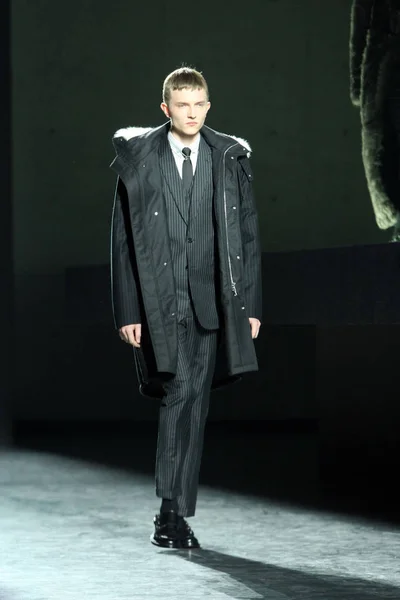 Dior Homme 冬季2014系列时装秀 中国上海 2014年4月18日 — 图库照片