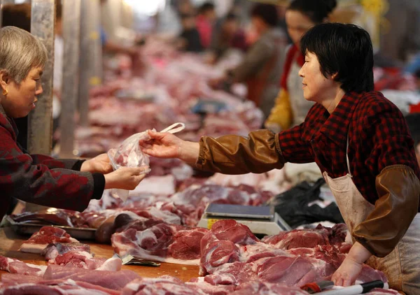 Китайський Постачальник Продає Свинини Покупця Вільному Ринку Місті Huaibei Східна — стокове фото