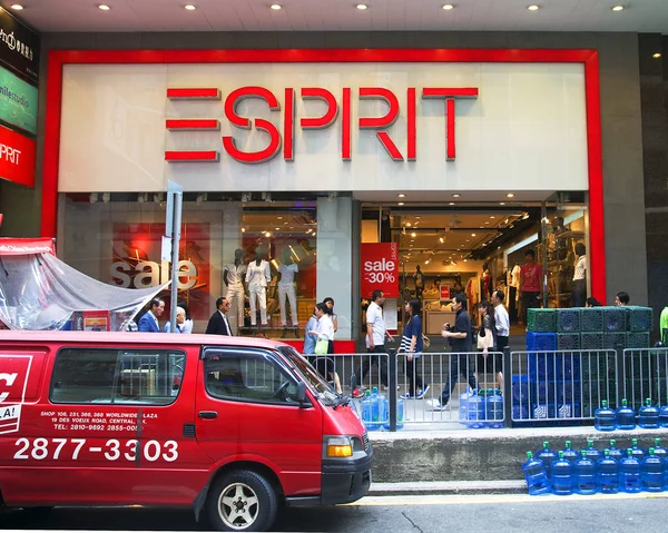 Chodci Projdete Kolem Obchodu Esprit Hongkongu Číně Června 2011 — Stock fotografie