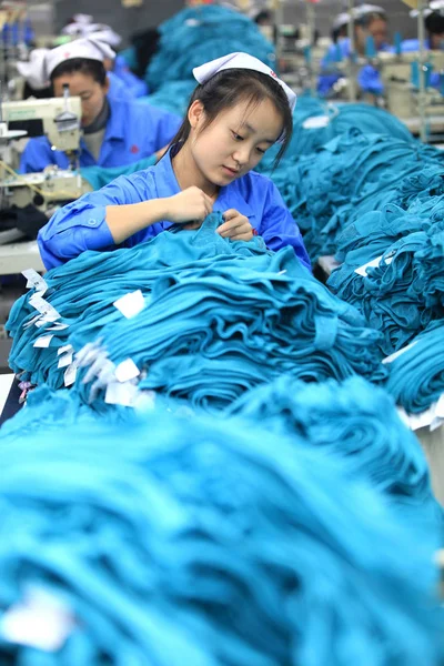 Magliette Lavoratrici Cinesi Esportare Una Fabbrica Abbigliamento Del Gruppo Jifa — Foto Stock