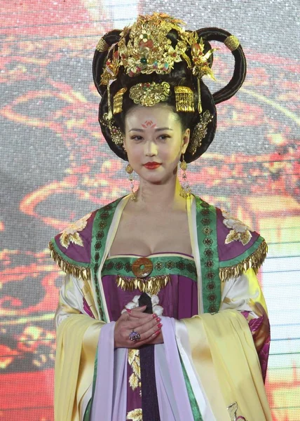 Hongkongse Actrice Kathy Chow Gekleed Oude Chinese Kostuum Van Tang — Stockfoto