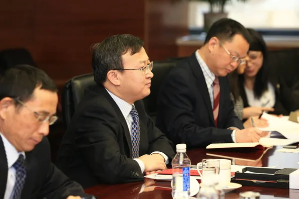 Wang Shouwen Andra Vänster Biträdande Handels Minister Kina Avbildas Ett — Stockfoto