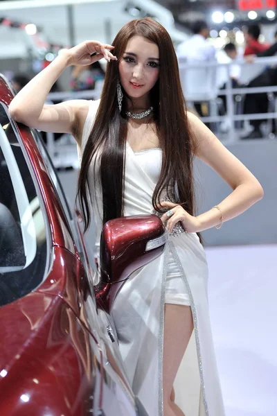 Modelo Durante 13Th Beijing International Automotive Exhibition Também Conhecido Como — Fotografia de Stock