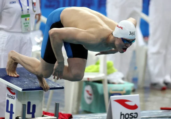 Kinesiske Svømning Mester Sun Yang Hopper Poolen Løbet Herre 200M - Stock-foto