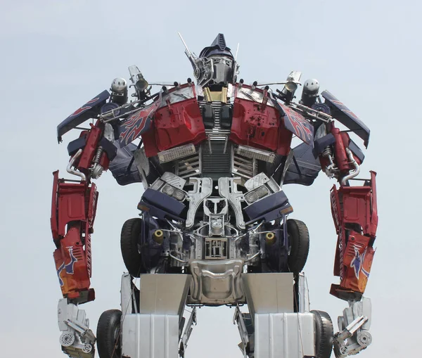 Der Gigantische Optius Prime Aus Autoschrott Wird Einem Industriepark Shiyan — Stockfoto