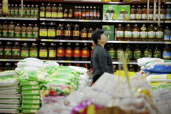 Китайские Магазины Риса Масла Приготовления Пищи Супермаркете Городе Хуайбэй Провинция — стоковое фото