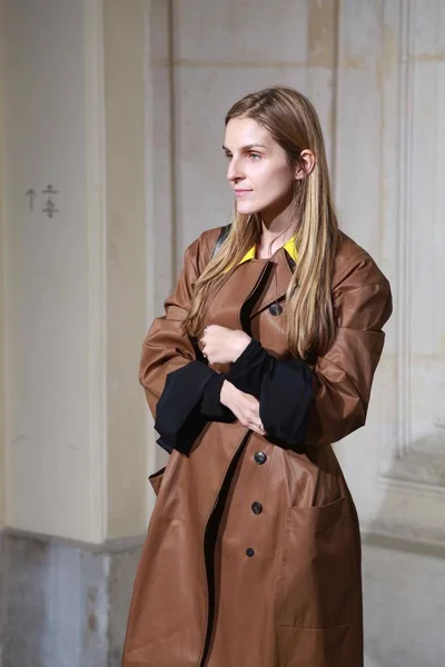 Die Französische Schmuckdesignerin Gaia Repossi Posiert Auf Der Christian Dior — Stockfoto
