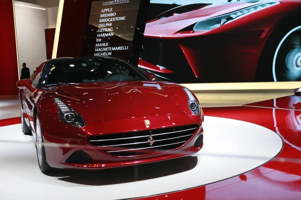 Bir Ferrari California Pekin Uluslararası Otomotiv Fuarı Sırasında Olarak Bilinen — Stok fotoğraf