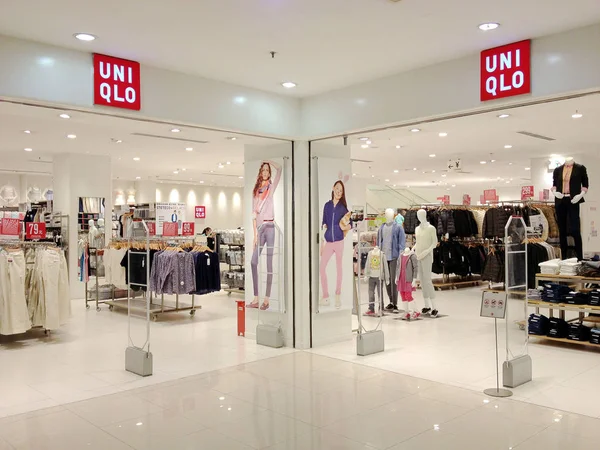 Pemandangan Sebuah Toko Uniqlo Shanghai China Maret 2014 — Stok Foto