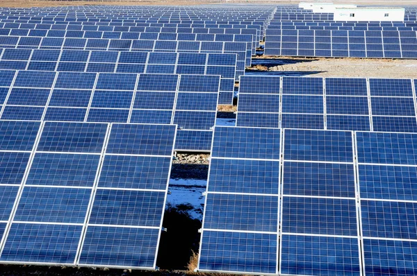 Paneles Solares Ven Una Central Fotovoltaica Zhangye Noroeste Provincia Chinas — Foto de Stock