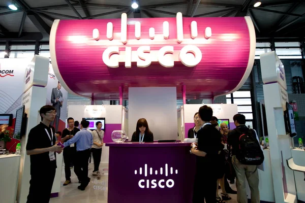 Menschen Besuchen Den Stand Von Cisco Während Der Mobile Asia — Stockfoto