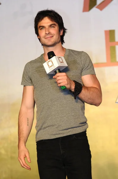 Oss Skådespelare Ian Somerhalder Vampire Diaries Ler Presskonferens Shanghai Kina — Stockfoto