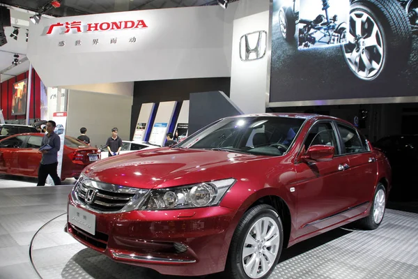 Μια Συμφωνία Honda Εμφανίζεται Κατά Διάρκεια Μιας Εκπομπής Αυτοκινήτων Στην — Φωτογραφία Αρχείου