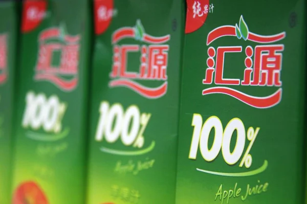 Κουτιά Από Χυμό Μήλο Huiyuan Είναι Προς Πώληση Ένα Σούπερ — Φωτογραφία Αρχείου