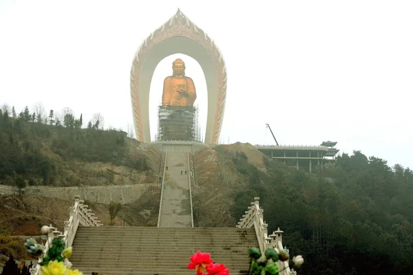 Világ Legmagasabb Buddha Szobor Építés Alatt Áll Donglin Buddha Xingzi — Stock Fotó