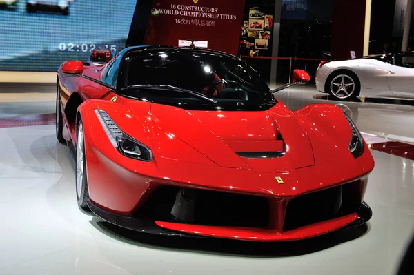 Спортивный Автомобиль Ferrari Представлен Шанхайской Международной Выставке Автомобильной Промышленности Известной — стоковое фото